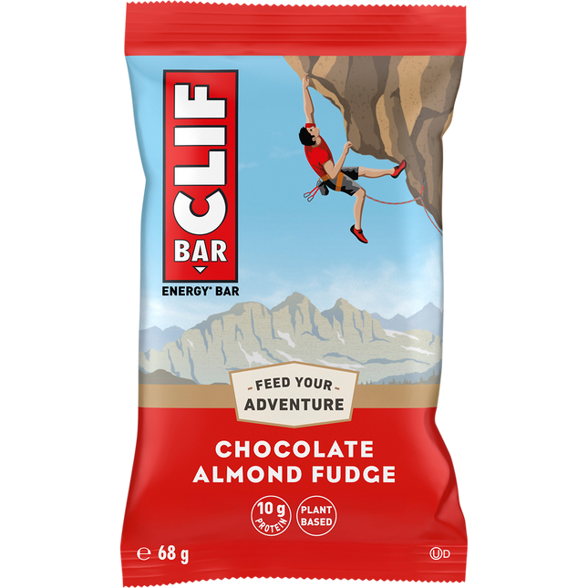 Clif energy bar chocolate almond fudge with oats and almonds